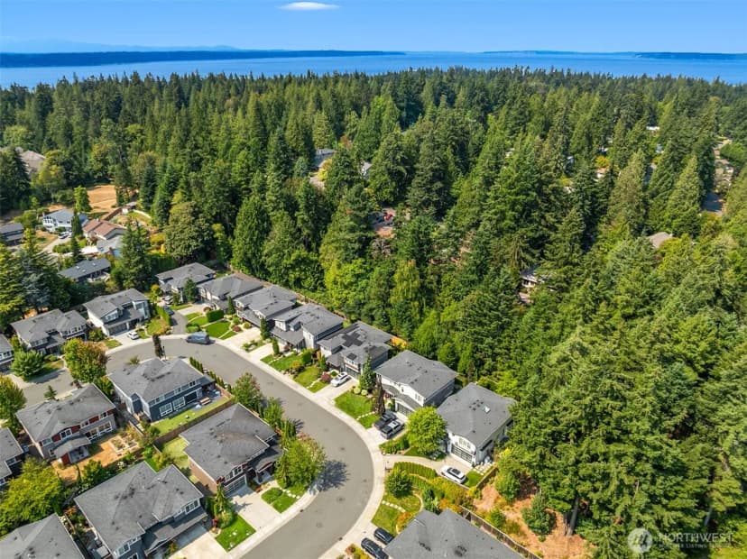 Property photo for 23704 105th Place W, Edmonds photo 36