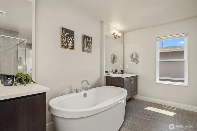 Property photo for 23704 105th Place W, Edmonds photo 32