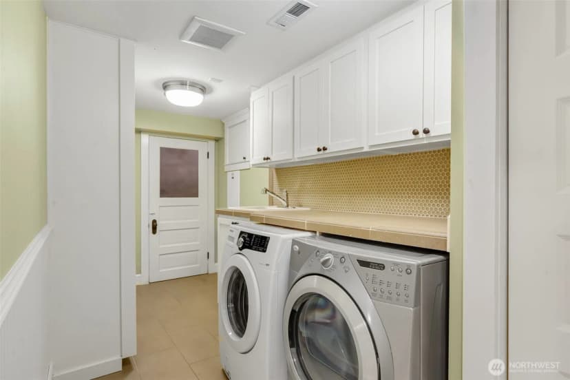 Property photo for 103 Crockett Street, Seattle photo 28