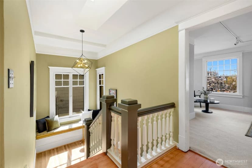Property photo for 103 Crockett Street, Seattle photo 14