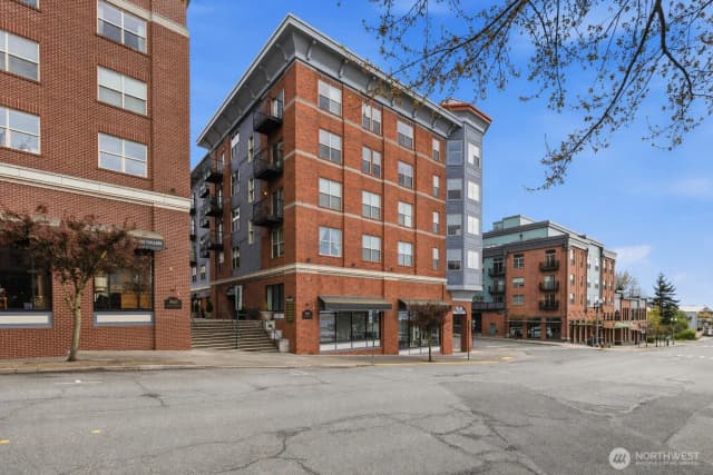 Property photo for 910 Harris Avenue #208, Bellingham photo 2