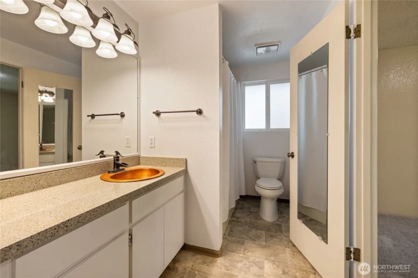 Property photo for 3207 45th Avenue Ne, Tacoma photo 21