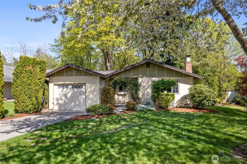 Property photo for 3207 45th Avenue Ne, Tacoma