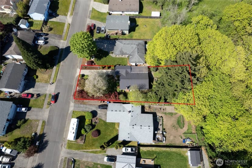 Property photo for 3207 45th Avenue Ne, Tacoma photo 39
