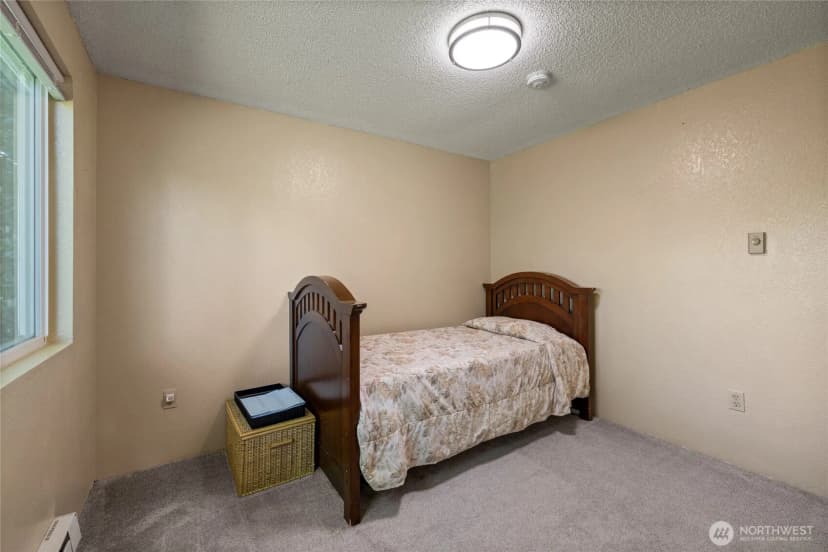Property photo for 3207 45th Avenue Ne, Tacoma photo 23