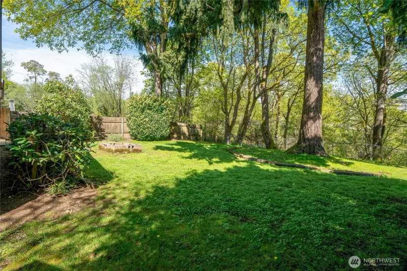 Property photo for 3207 45th Avenue Ne, Tacoma photo 33