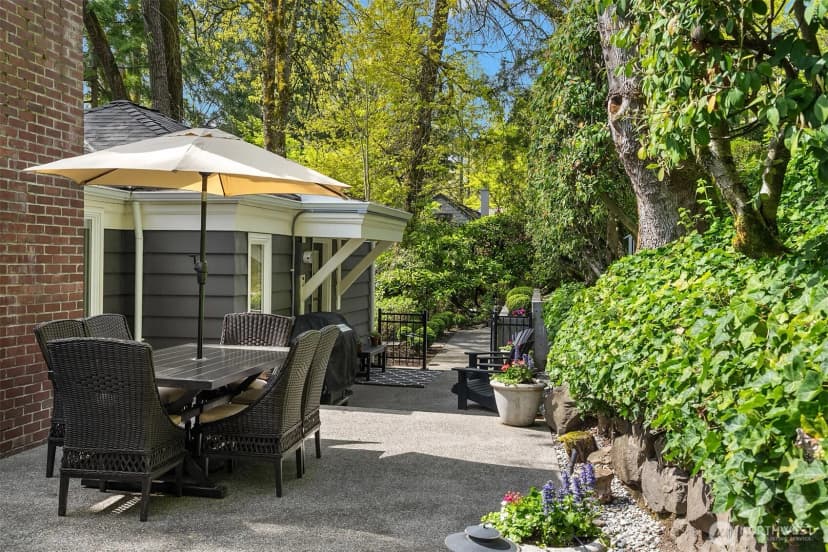 Property photo for 502 Lake Washington Boulevard E, Seattle photo 28