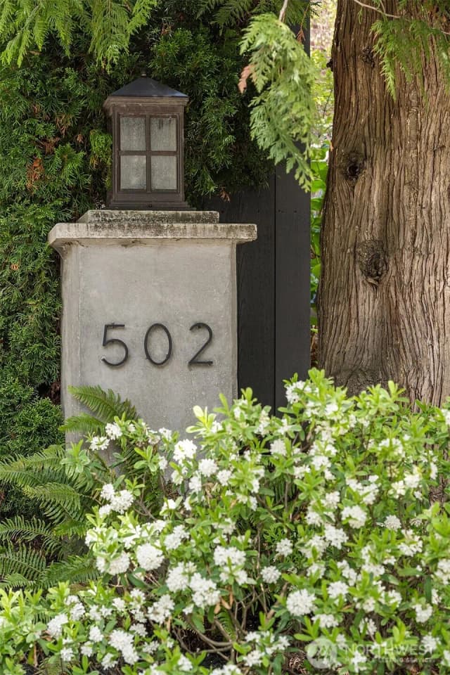 Property photo for 502 Lake Washington Boulevard E, Seattle photo 2