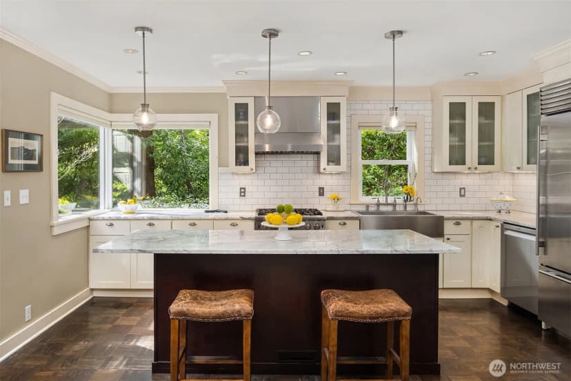 Property photo for 502 Lake Washington Boulevard E, Seattle photo 10