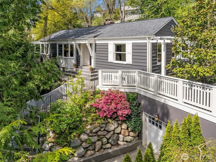 Property photo for 502 Lake Washington Boulevard E, Seattle