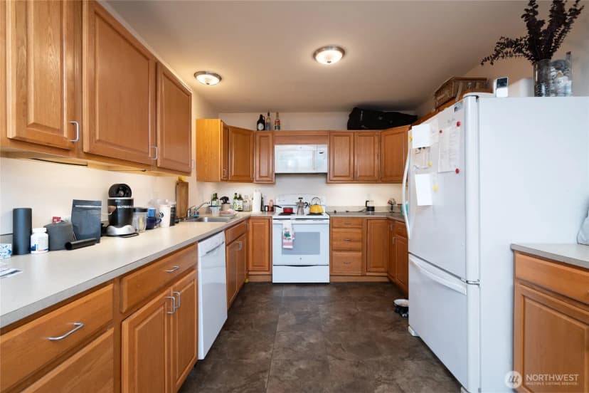 Property photo for 1917 Commercial Avenue, Anacortes photo 14