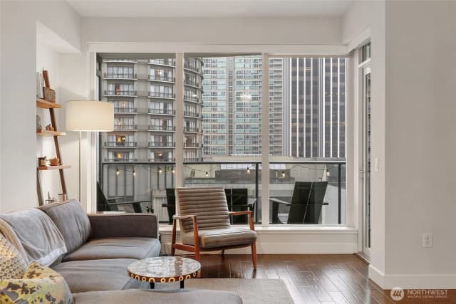 Property photo for 1920 4th Avenue #509, Seattle