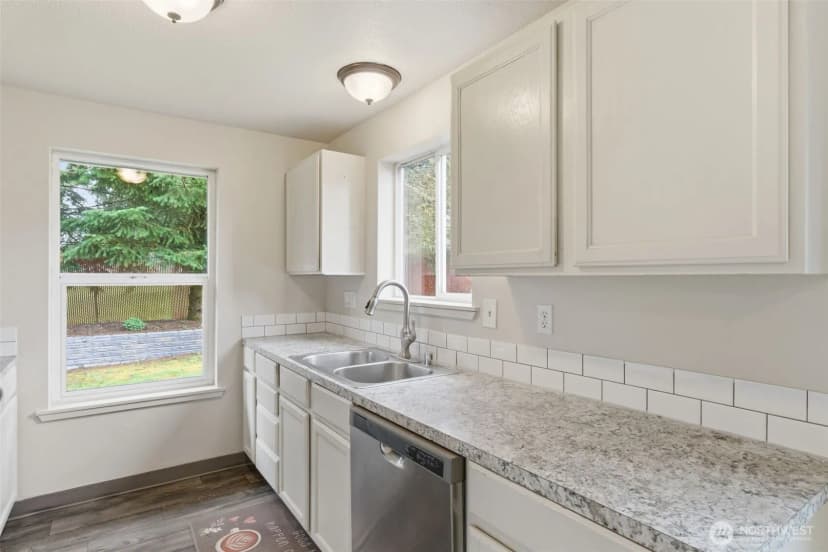 Property photo for 326 Cedar Court, Winlock photo 14