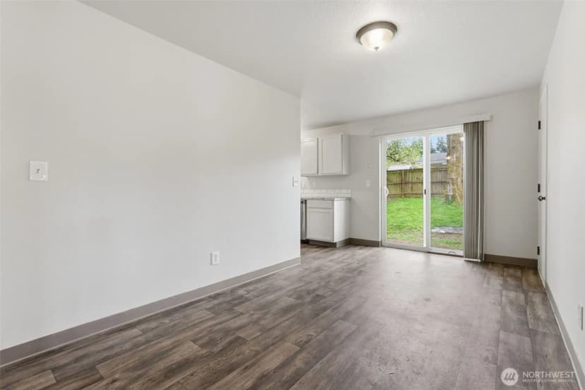 Property photo for 326 Cedar Court, Winlock photo 9