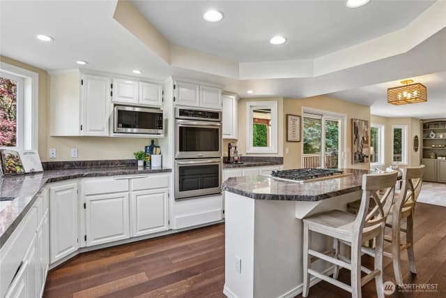 Property photo for 23200 Se 253rd Place, Maple Valley photo 4