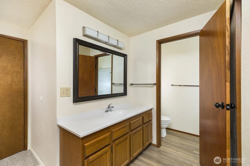 Property photo for 3370 Narrows View Lane Ne #202, Bremerton photo 19