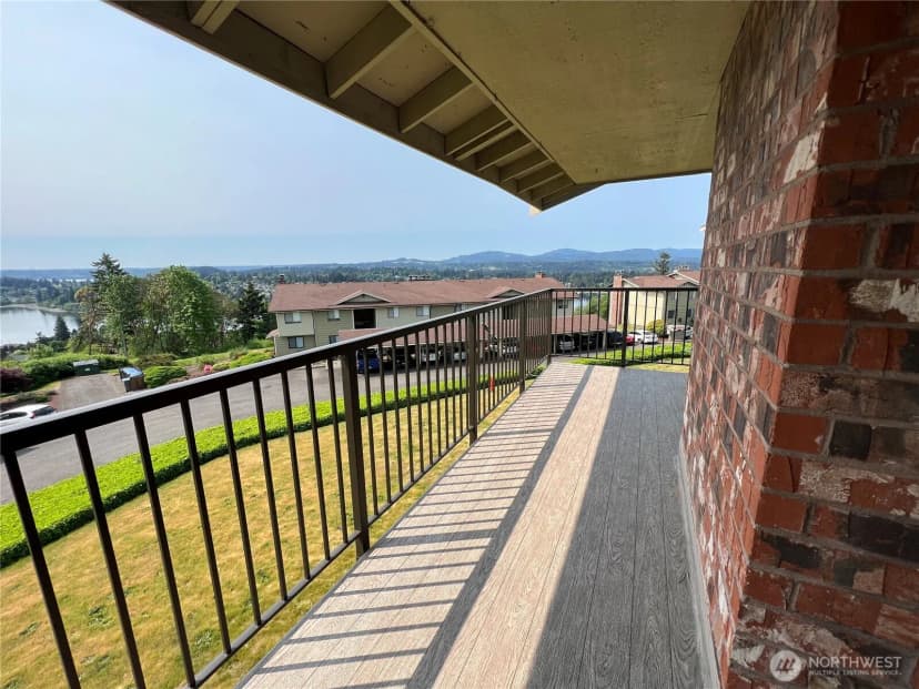 Property photo for 3370 Narrows View Lane Ne #202, Bremerton photo 10