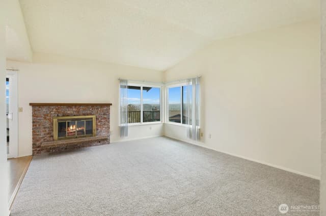 Property photo for 3370 Narrows View Lane Ne #202, Bremerton photo 4