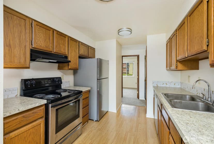 Property photo for 3370 Narrows View Lane Ne #202, Bremerton photo 12