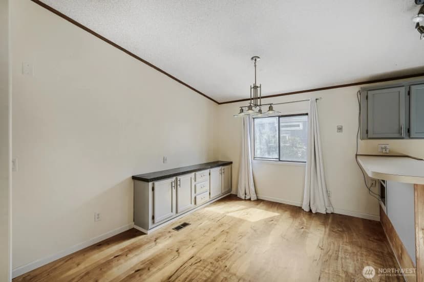 Property photo for 2611 S 288th Street #21, Federal Way photo 5
