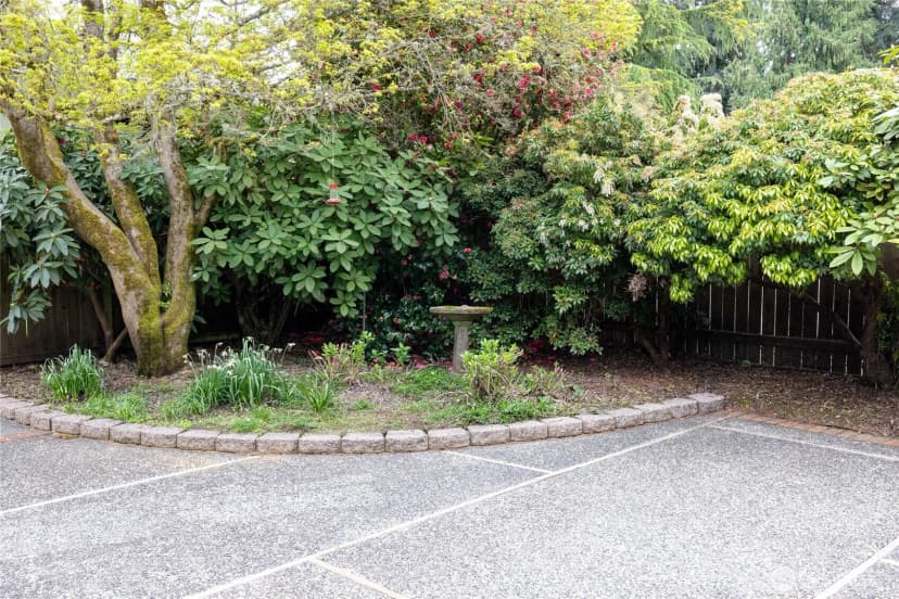 Property photo for 11927 Nyanza Road Sw, Lakewood photo 32