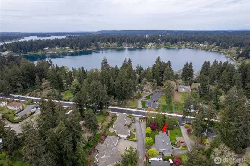 Property photo for 11927 Nyanza Road Sw, Lakewood photo 37