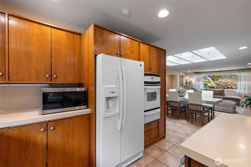 Property photo for 11927 Nyanza Road Sw, Lakewood photo 12
