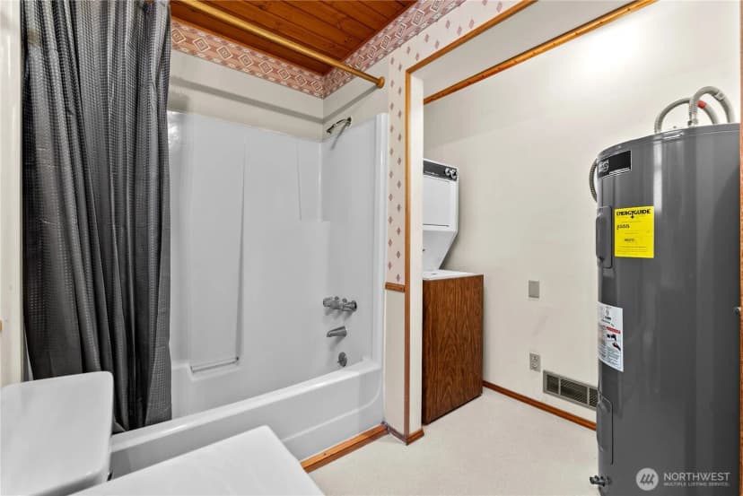 Property photo for 93 Larkspur Drive, Winthrop photo 17