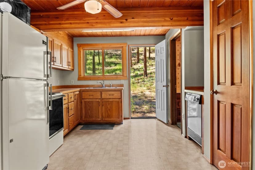 Property photo for 93 Larkspur Drive, Winthrop photo 6
