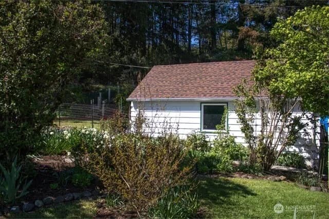 Property photo for 1516 S Scheuber Road, Centralia photo 5