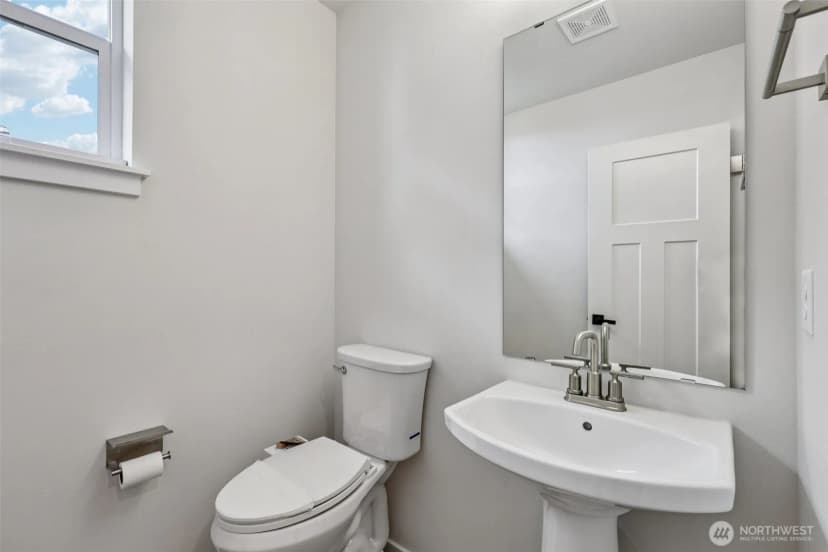 Property photo for 18351 134th Avenue E, Puyallup photo 13