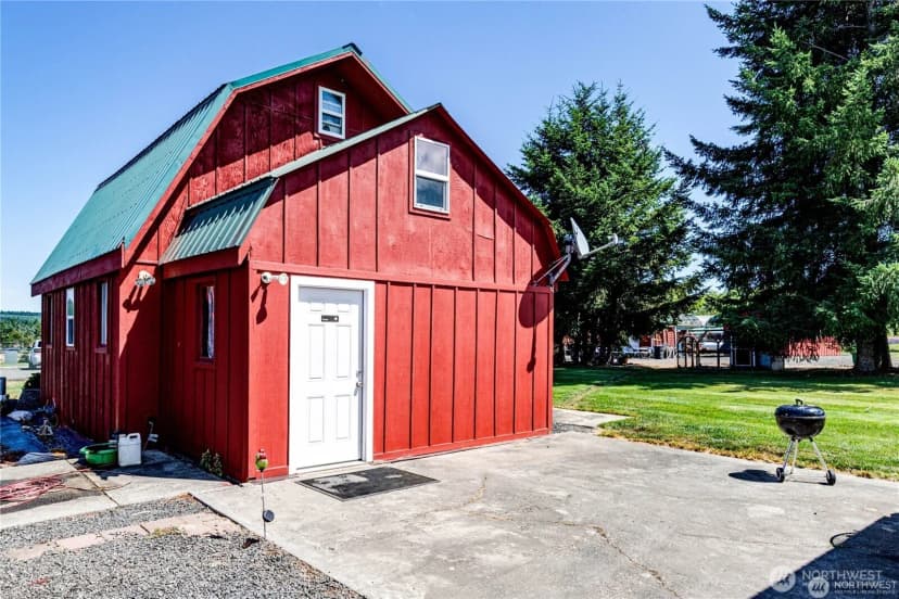Property photo for 274154 Highway 101, Sequim photo 22