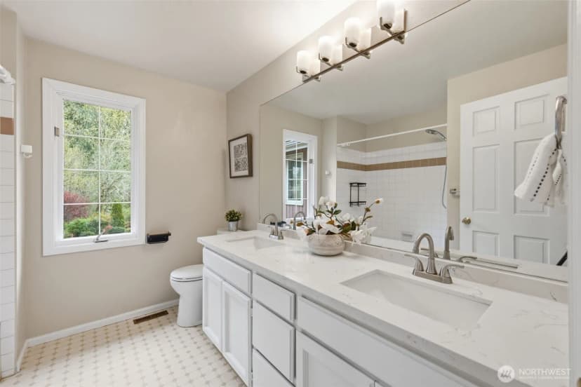 Property photo for 22226 Ne 19th Street, Sammamish photo 35