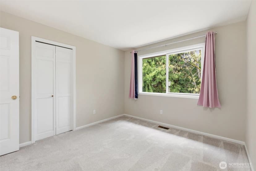 Property photo for 22226 Ne 19th Street, Sammamish photo 32