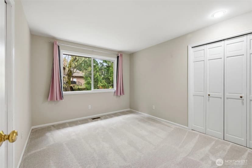Property photo for 22226 Ne 19th Street, Sammamish photo 33