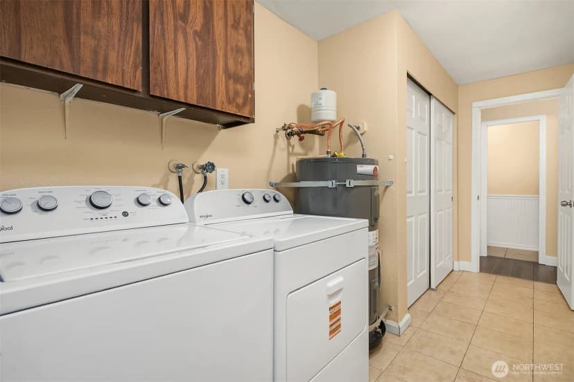 Property photo for 28426 S 16th Ave, Federal Way photo 15