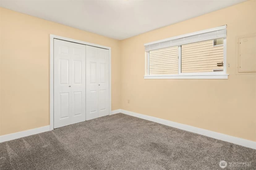 Property photo for 28426 S 16th Ave, Federal Way photo 11