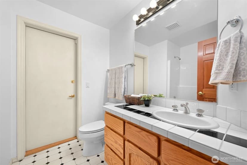 Property photo for 2651 Lake Whatcom Boulevard, Bellingham photo 22