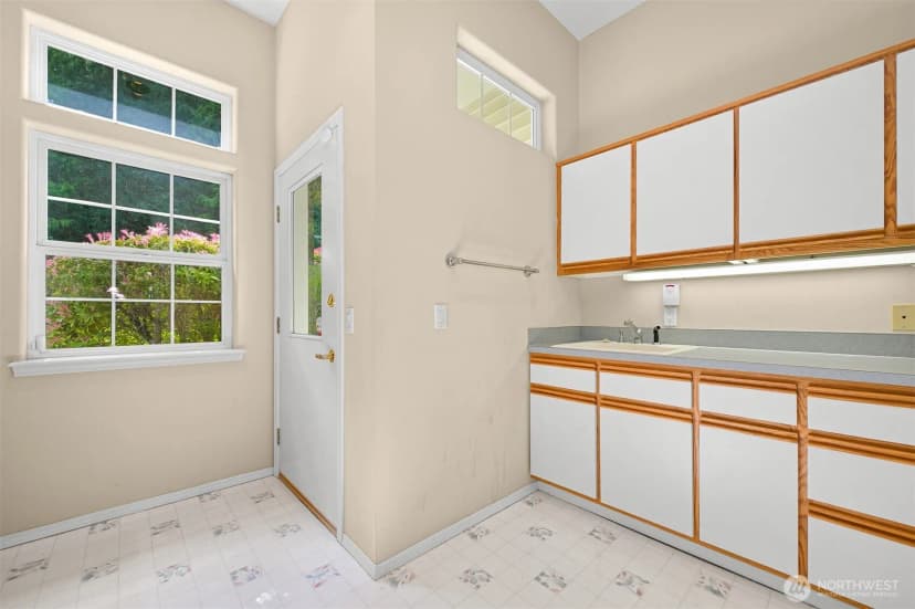 Property photo for 2651 Lake Whatcom Boulevard, Bellingham photo 32