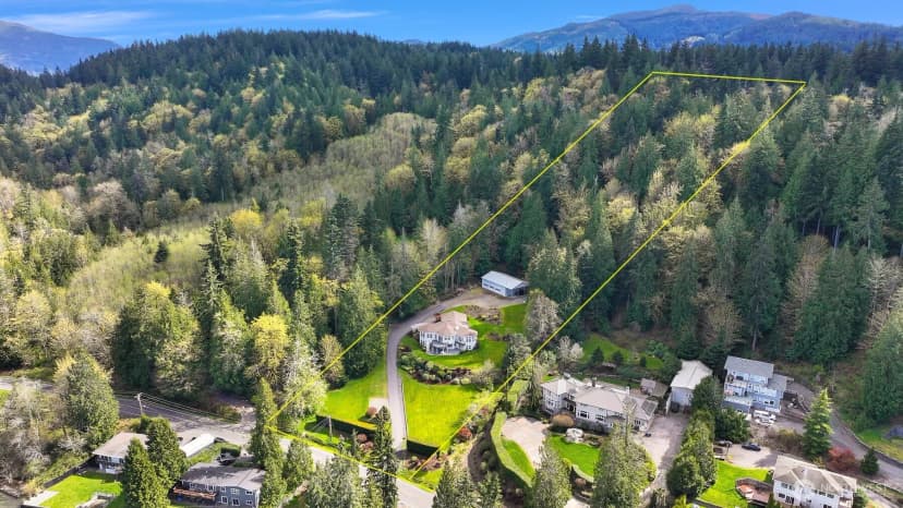 Property photo for 2651 Lake Whatcom Boulevard, Bellingham photo 40