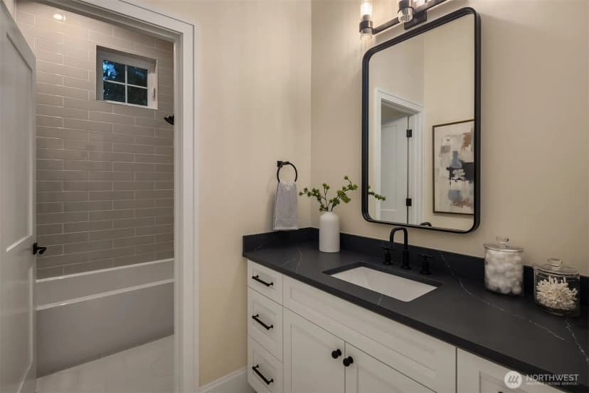 Property photo for 5533 106th Avenue Ne, Kirkland photo 30
