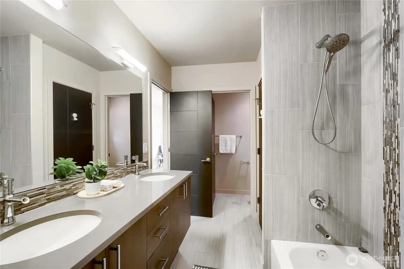 Property photo for 1741 Nw 60th Street #a, Seattle photo 16