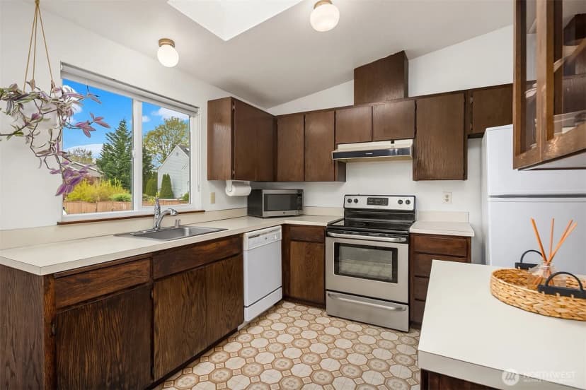 Property photo for 16232 2nd Place W, Lynnwood photo 8