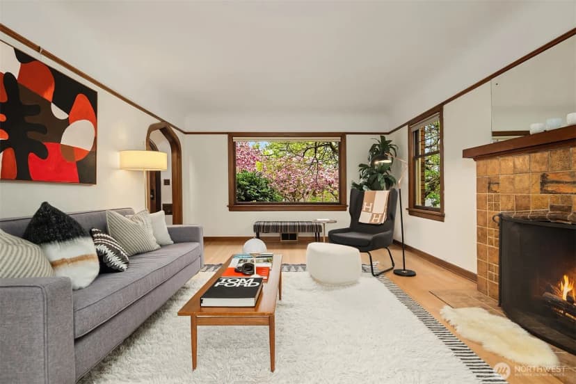 Property photo for 6856 17th Avenue Ne, Seattle photo 5