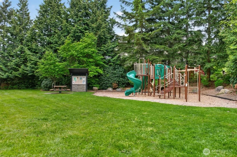 Property photo for 9403 222nd Avenue Ne, Redmond photo 31