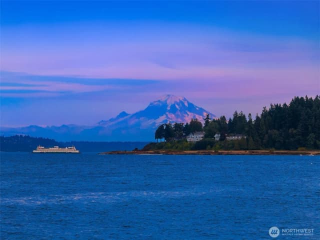 Property photo for 4290 Rockaway Beach Road Ne, Bainbridge Island photo 5