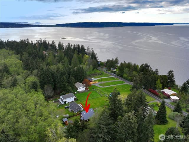 Property photo for 1871 Salmonberry Road, Langley photo 2