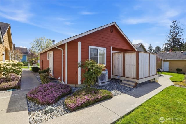 Property photo for 1304 Wildflower Way, Sedro Woolley photo 2