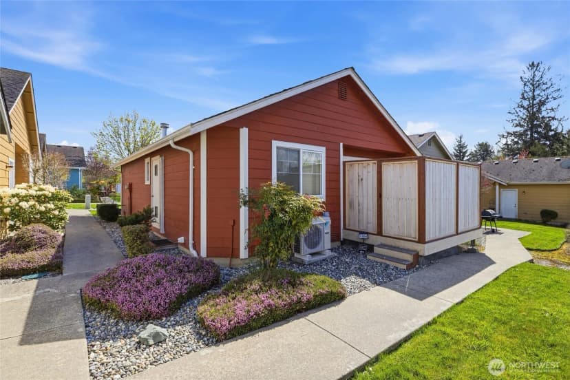 Property photo for 1304 Wildflower Way, Sedro Woolley photo 2