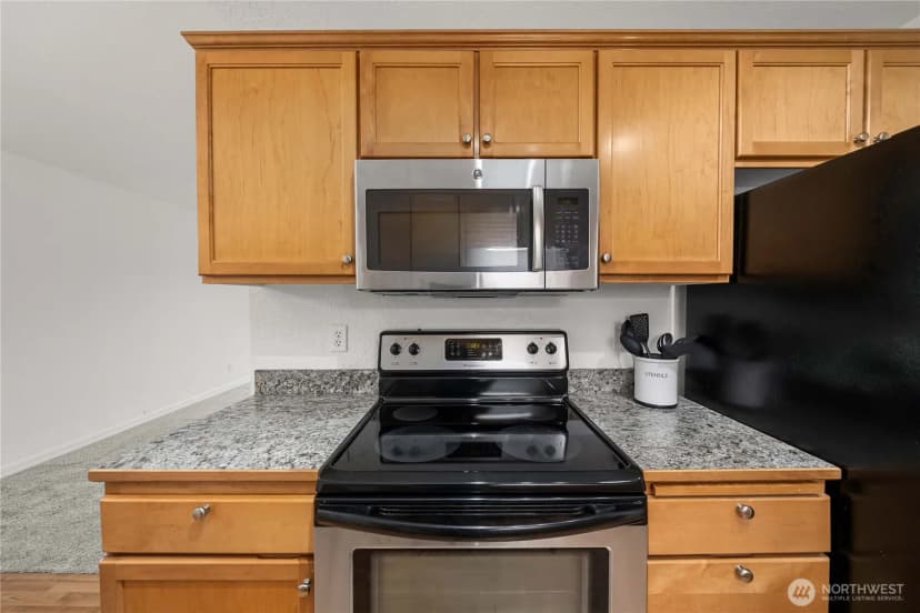 Property photo for 750 N 143rd Street #212, Seattle photo 6
